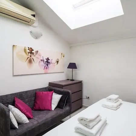 Apartment Duomo Studio-by Flatscollection *